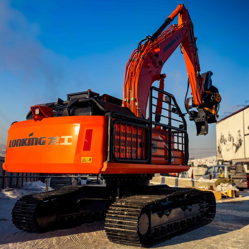 Гусеничный экскаватор CDM6225H